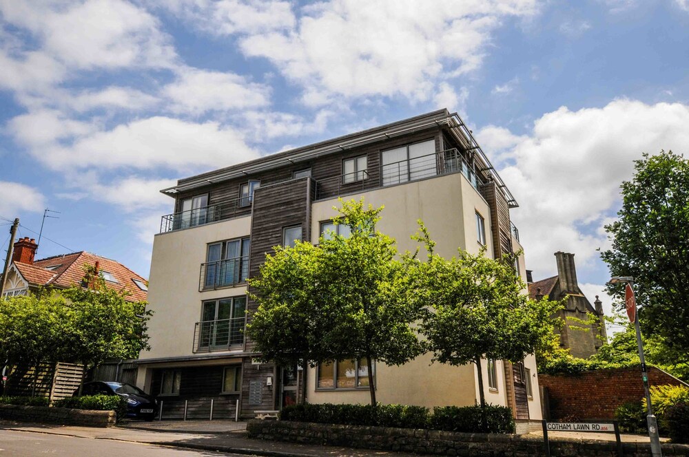 Cotham Apartments
