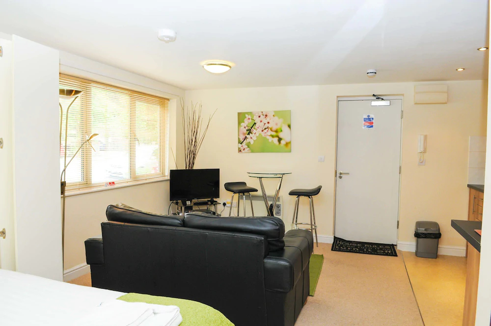Cotham Apartments