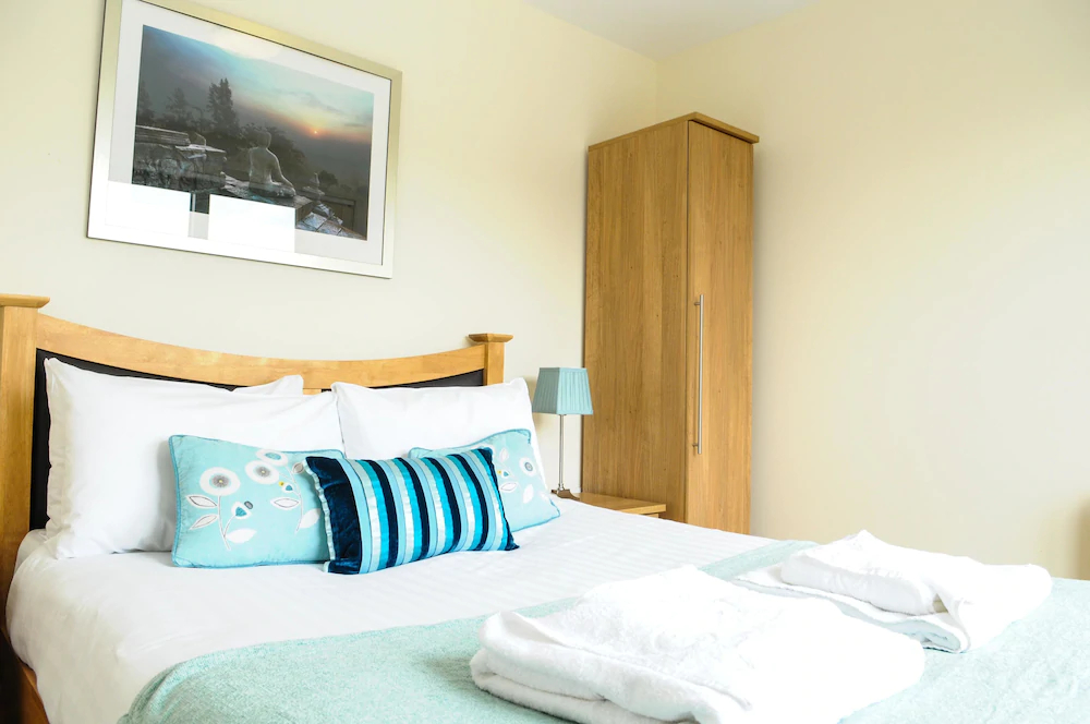 Cotham Apartments