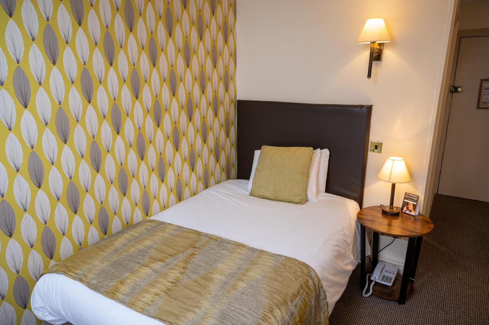 Cross Hands Hotel