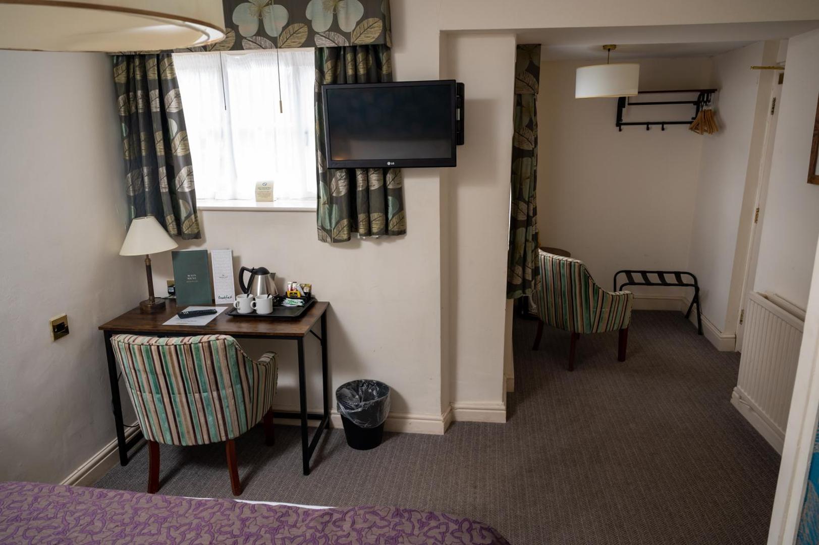 Cross Hands Hotel
