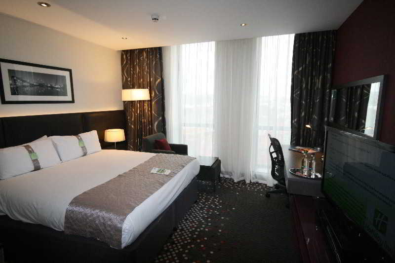 Holiday Inn Express Bristol City Centre