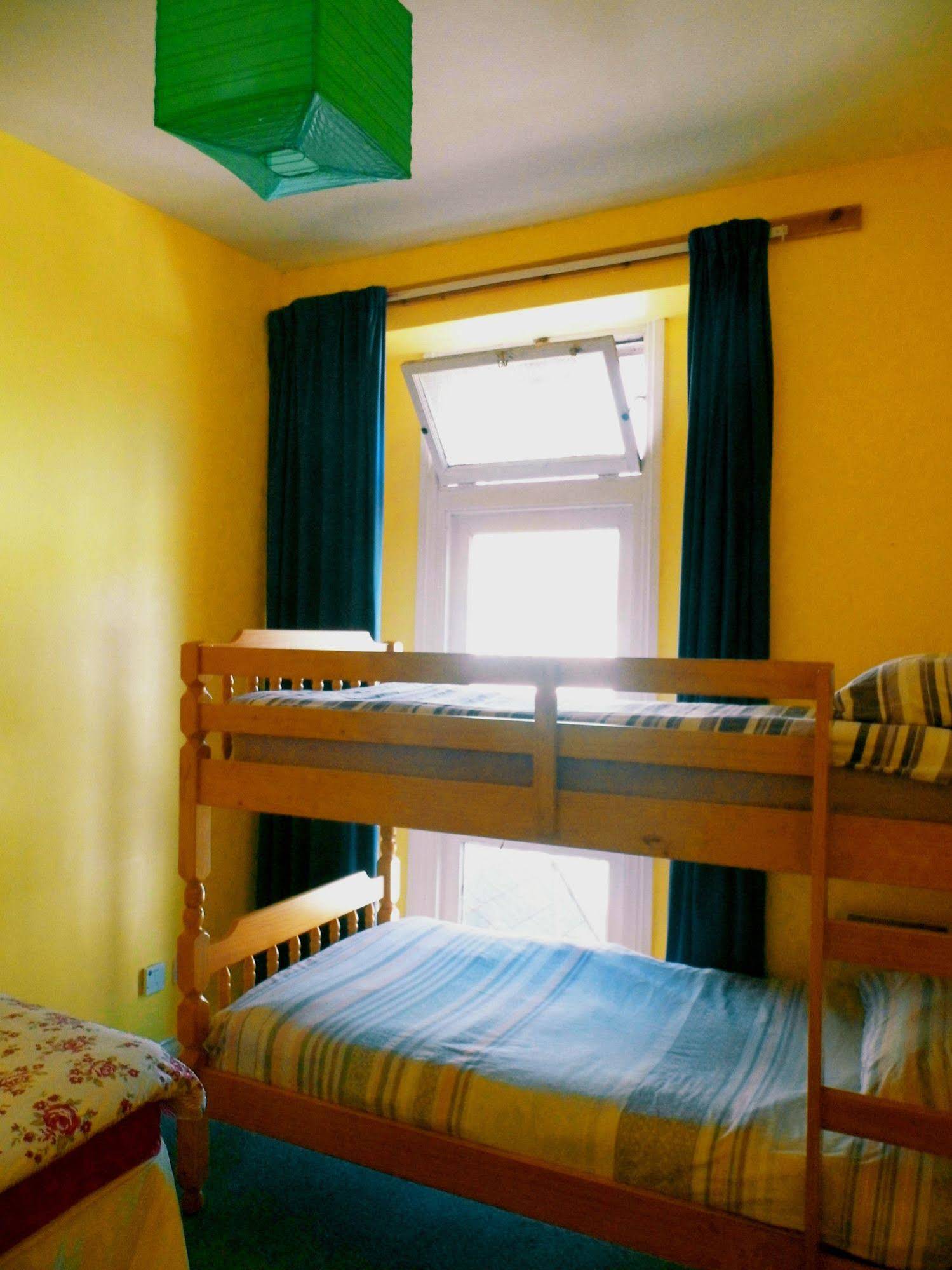 Homestay Bristol - Hostel