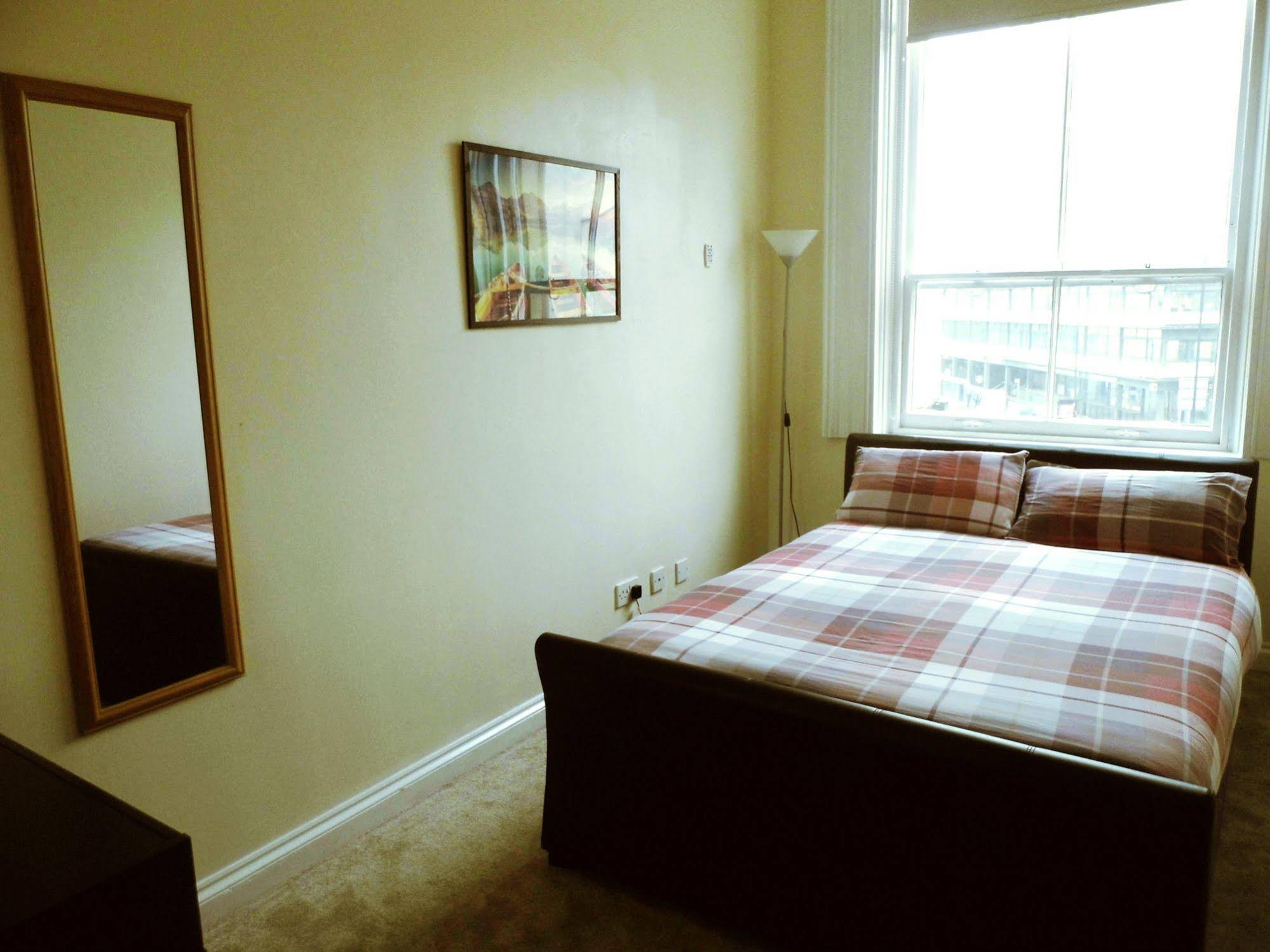 Homestay Bristol - Hostel