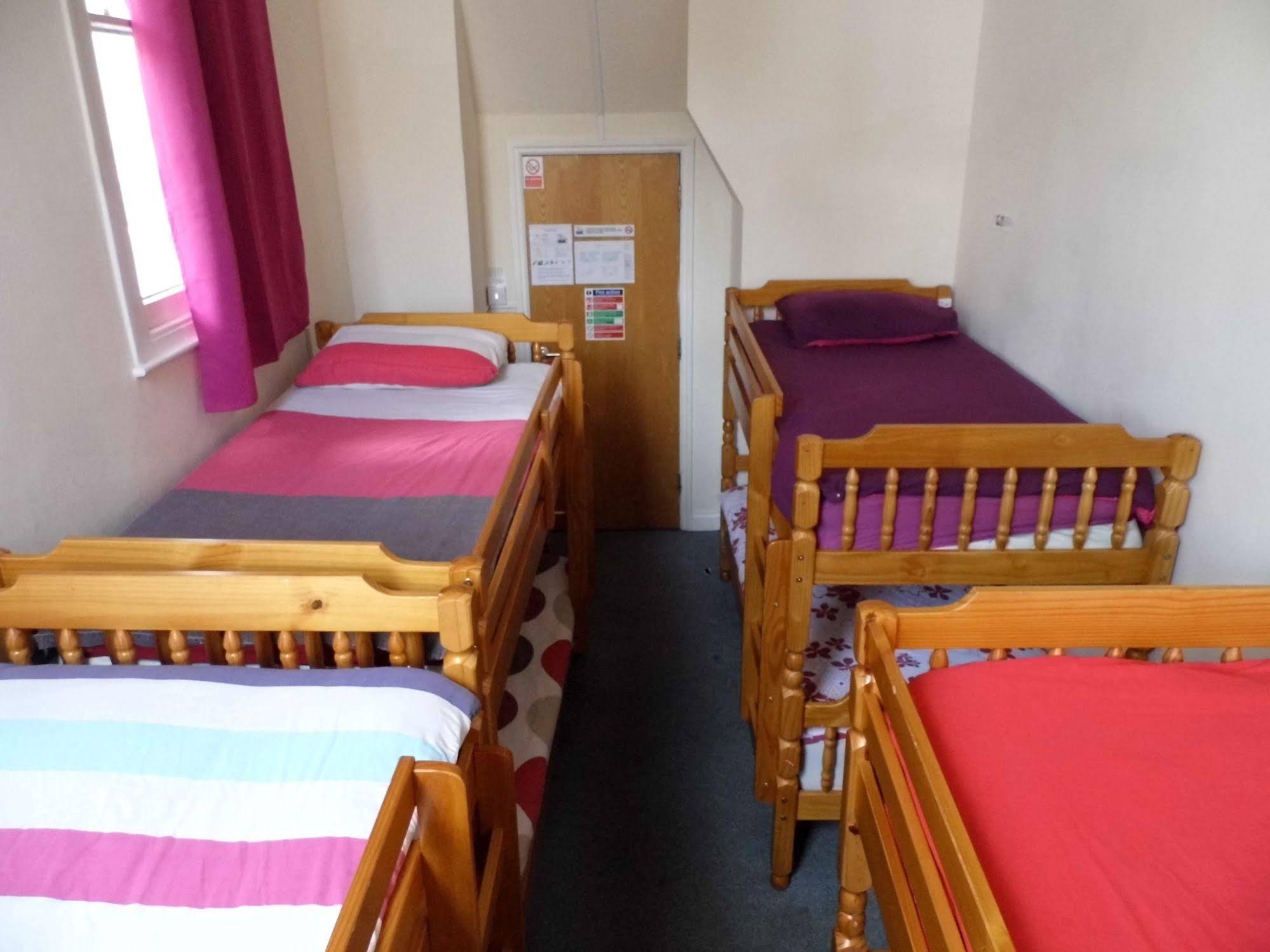 Homestay Bristol - Hostel
