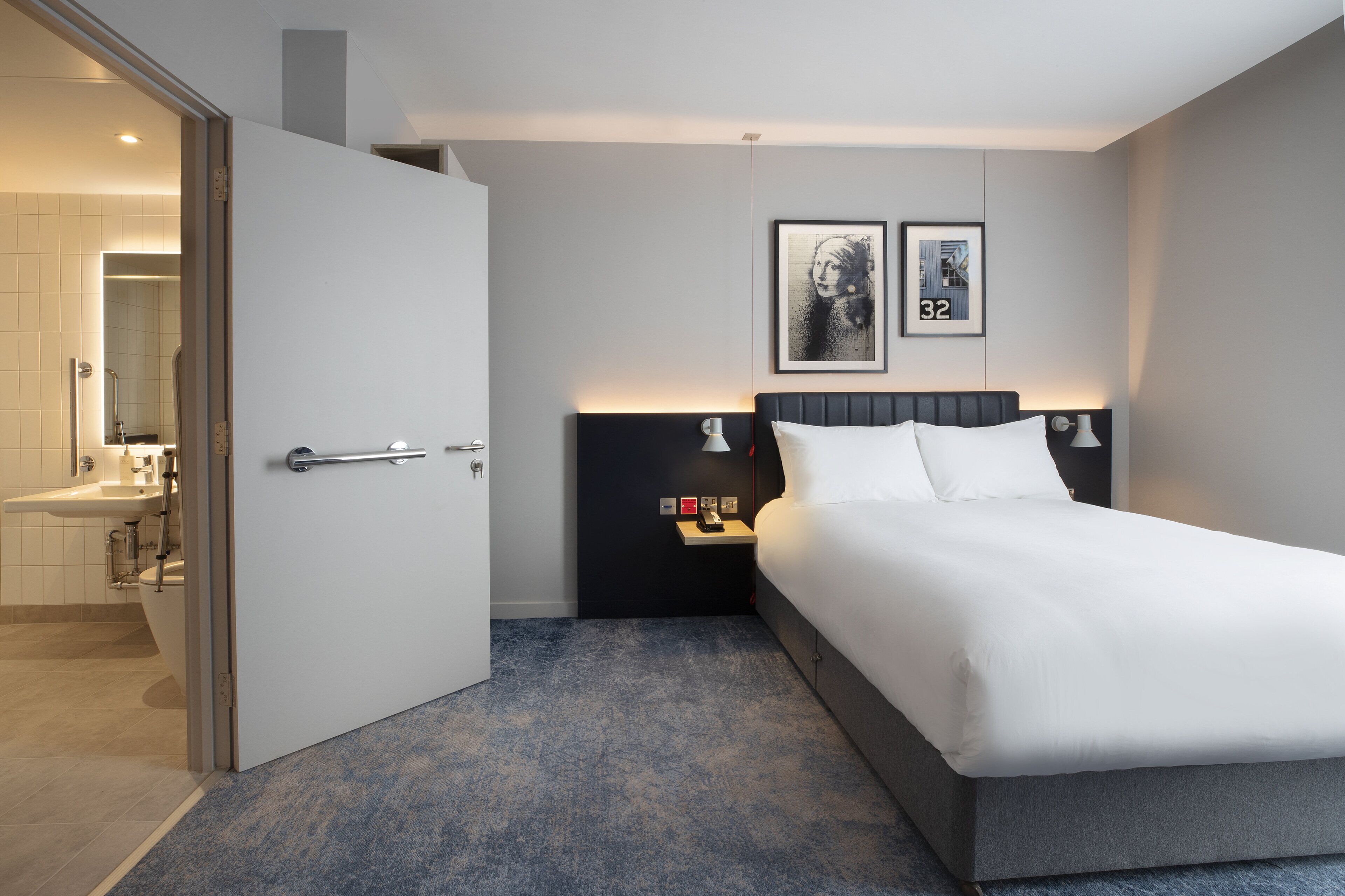 Leonardo Hotel Bristol City