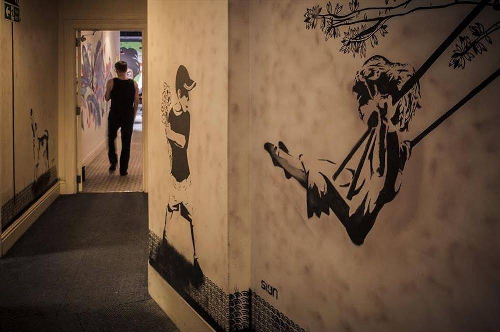 Rock n Bowl Hostel