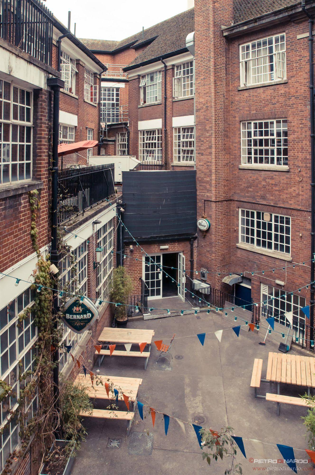 Rock n Bowl Hostel