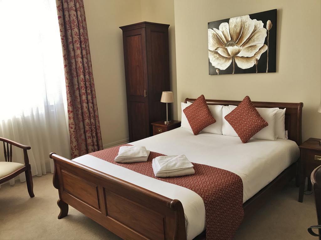 OYO Flagship The Regency