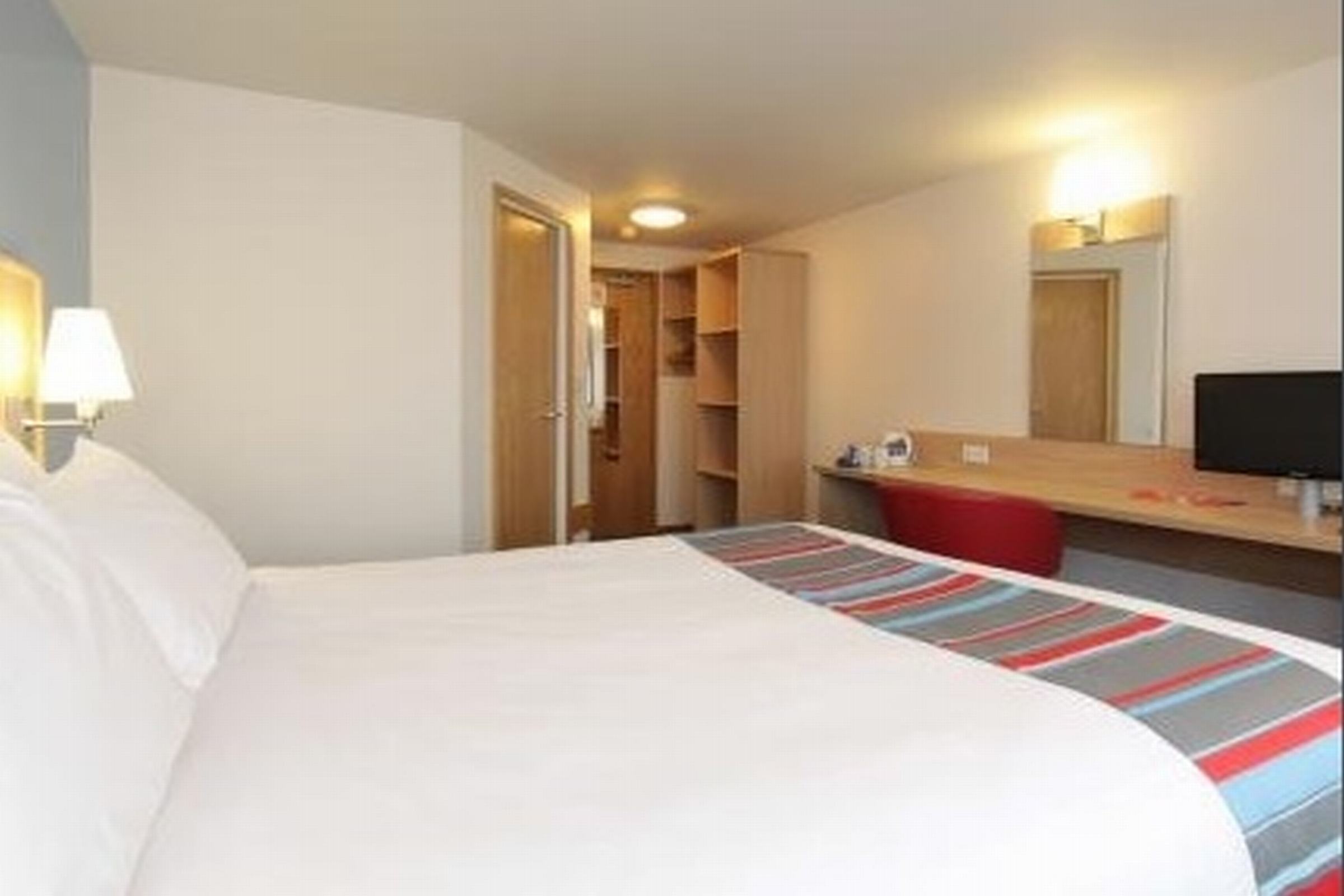 Travelodge Bristol Severn View M48