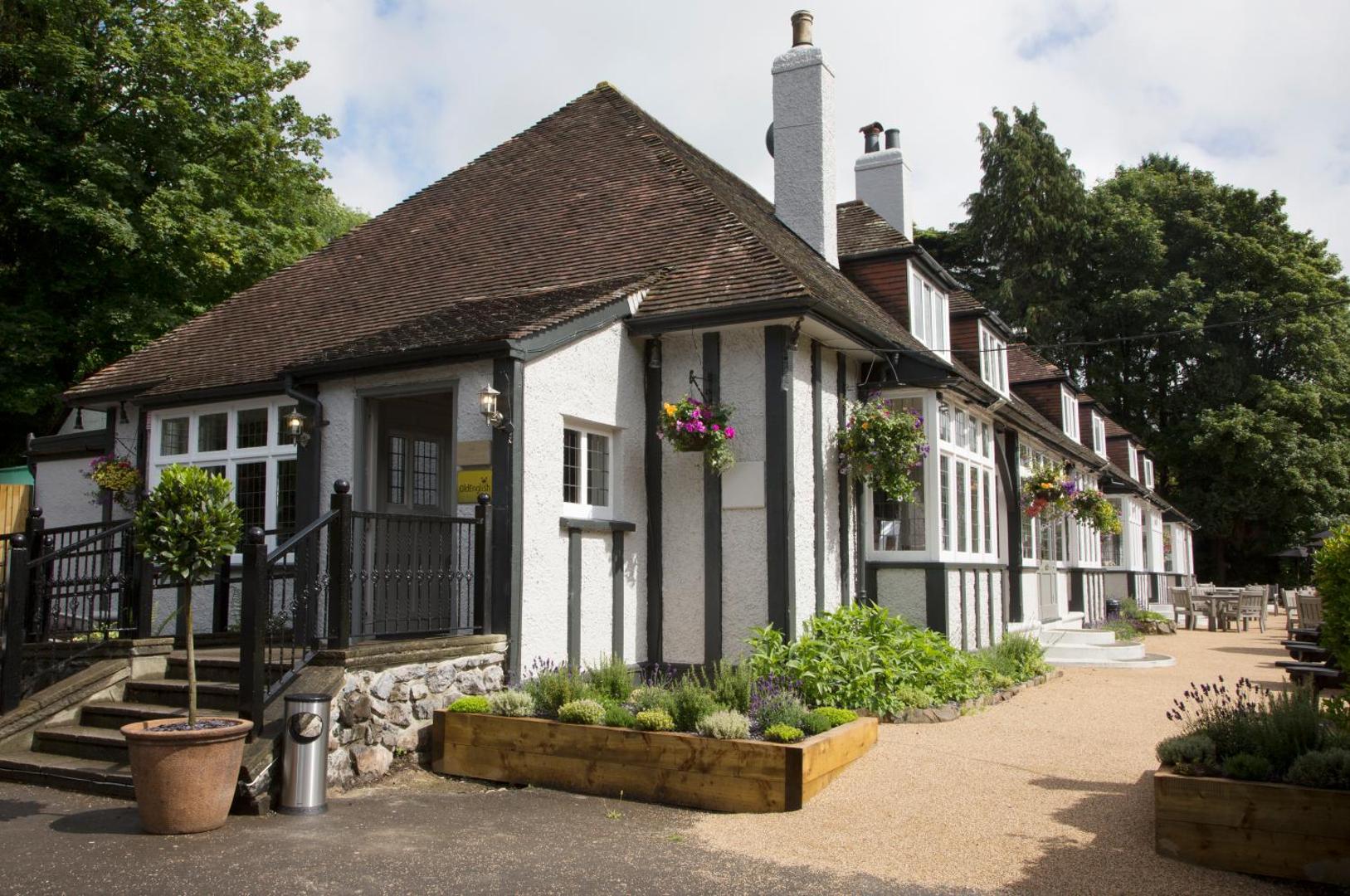 Dartbridge Inn
