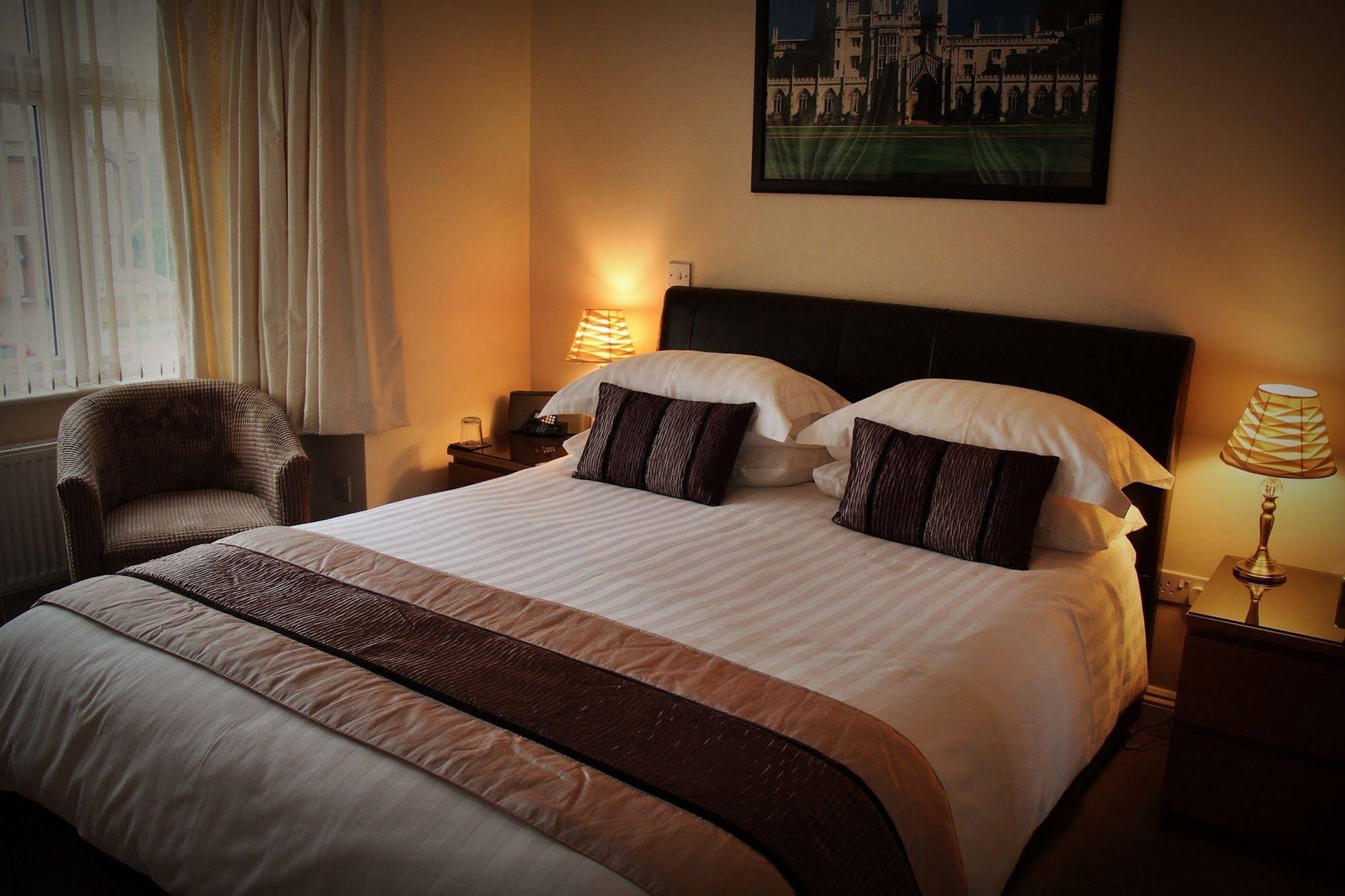 Autumn House Bed & Breakfast