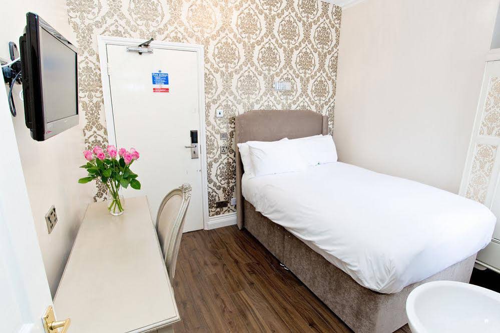 Fenners Hotel