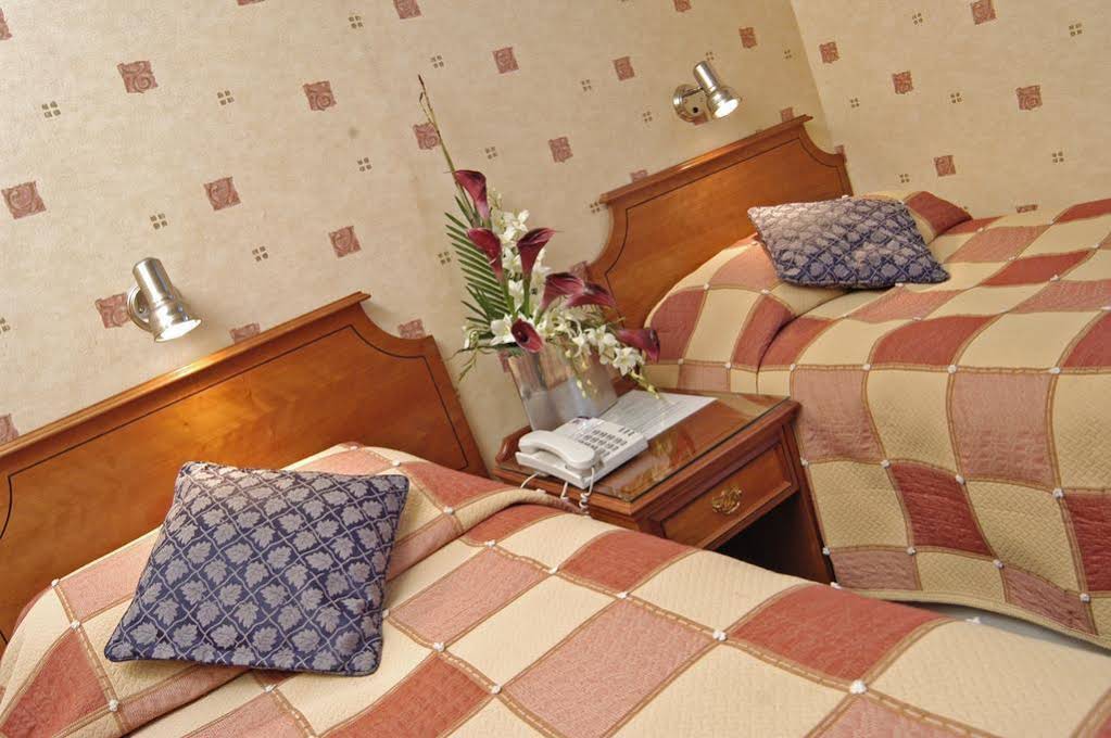 Crystal Hotel & Savour