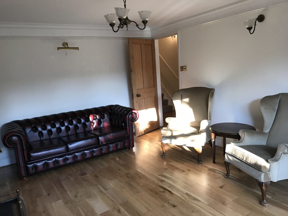Melrose Lodge