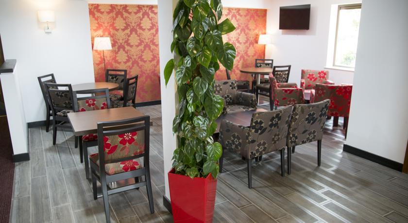 Ramada Cambridge