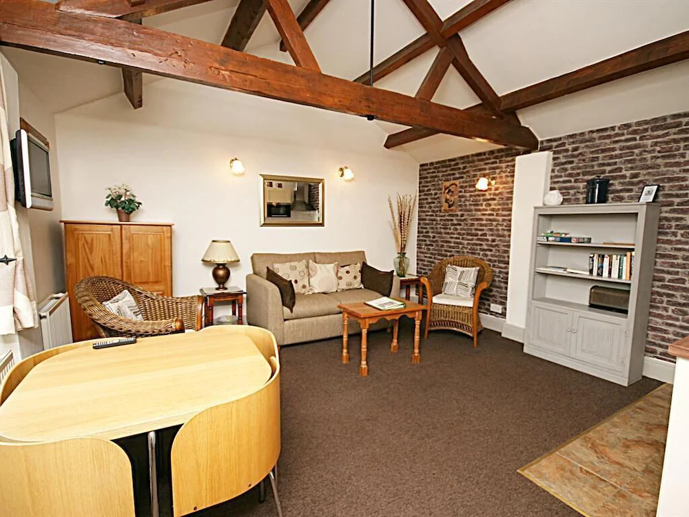 Wallis Farm House