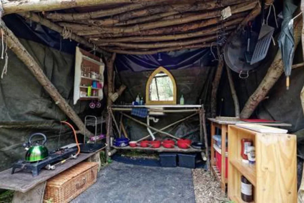 Hobbity Bell Tent House
