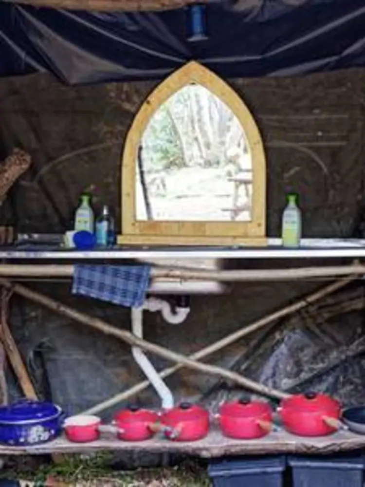 Hobbity Bell Tent House