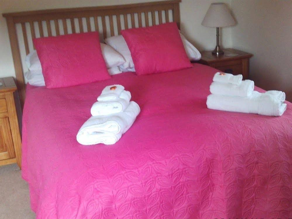 Pyle Guest House