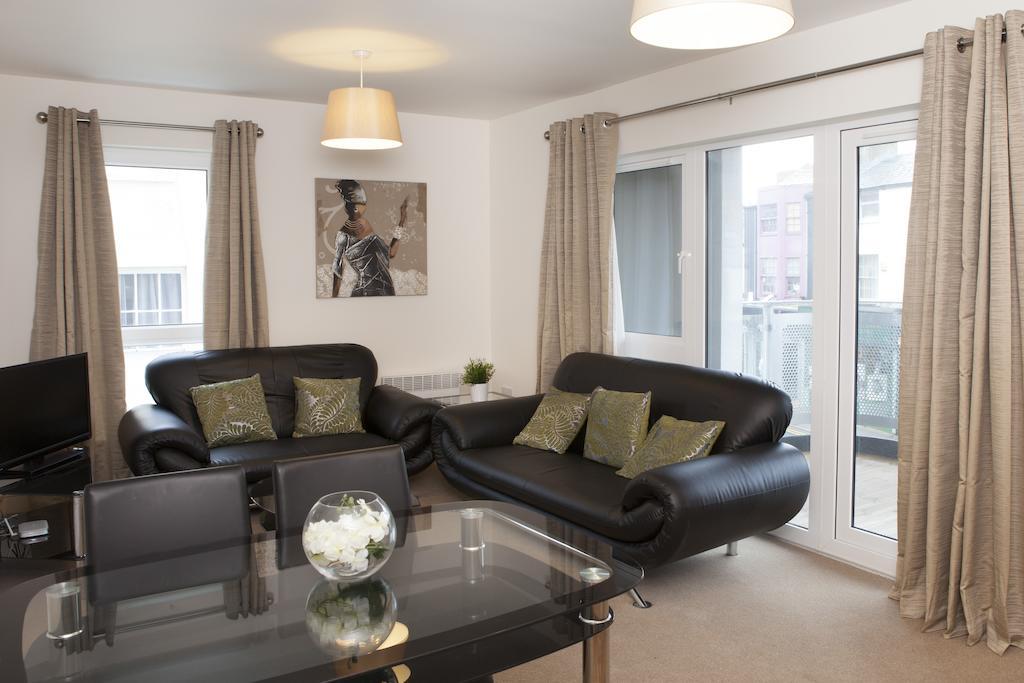 The Coliseum Apartments