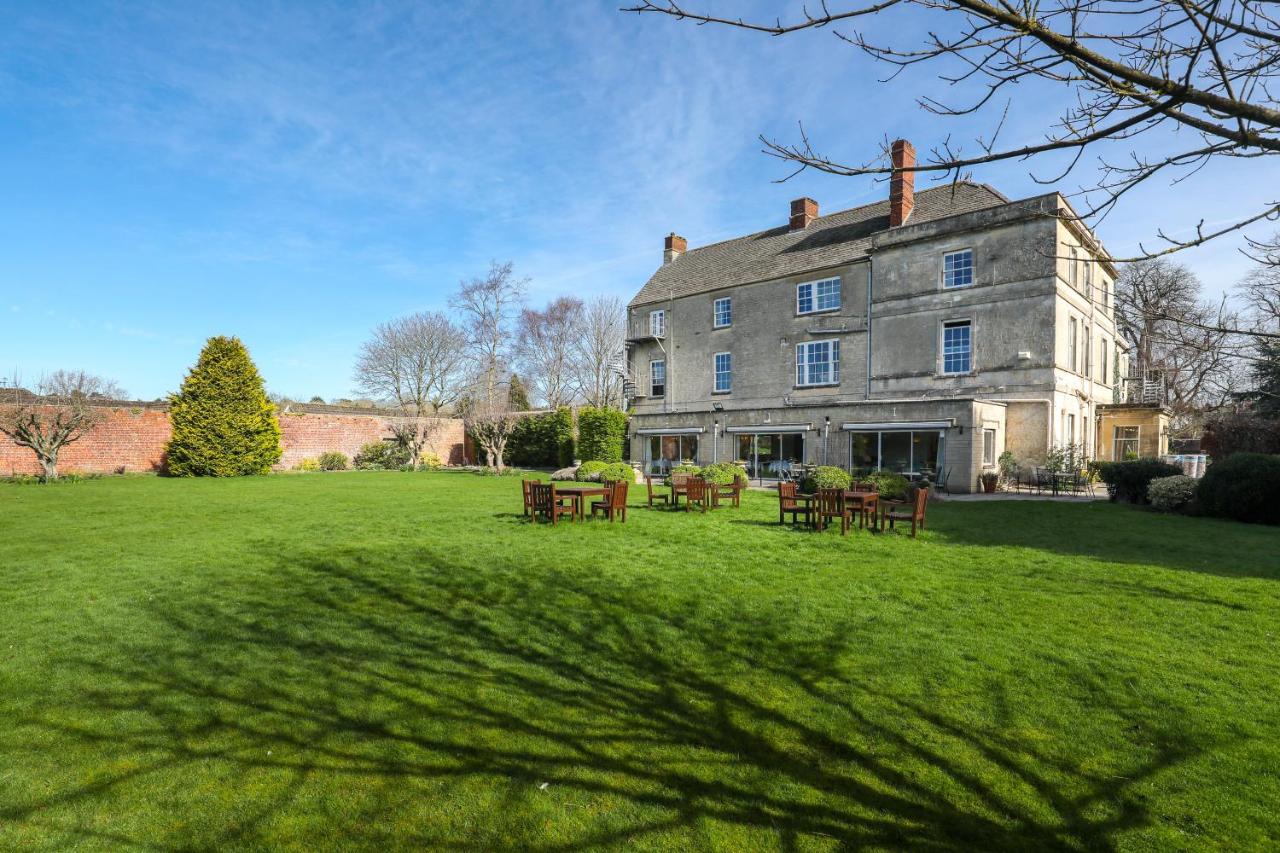 Stratton House