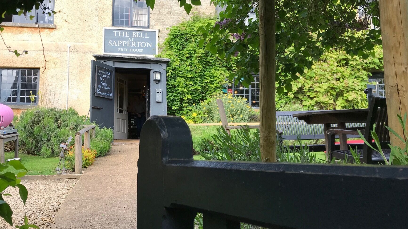 The Bell At Sapperton