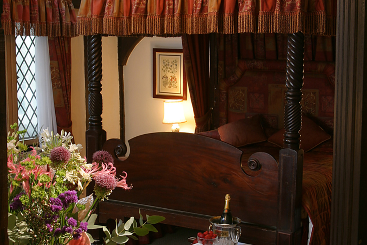 Brook Red Lion Hotel