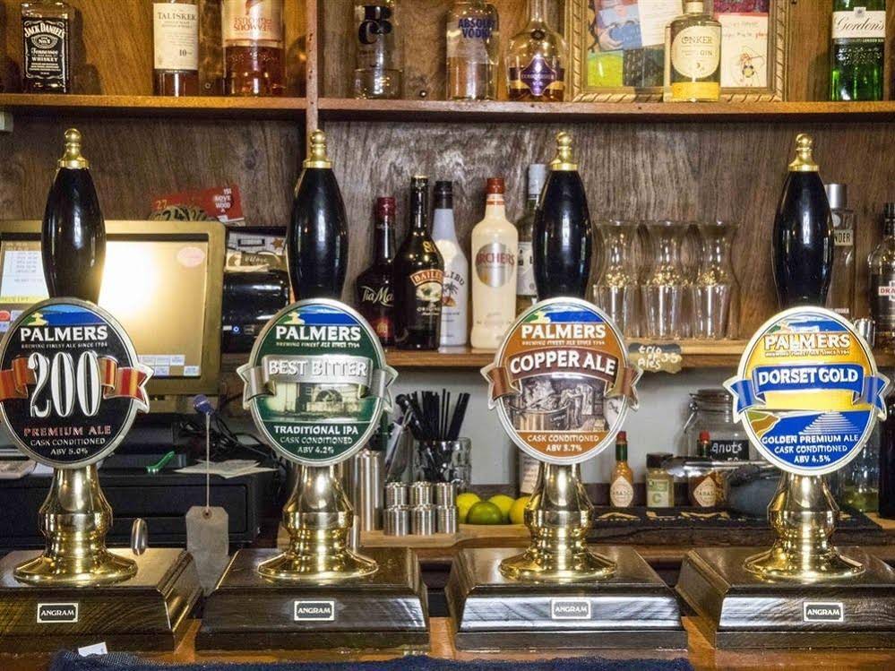 Three Horseshoes Inn