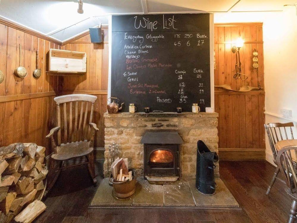 Three Horseshoes Inn