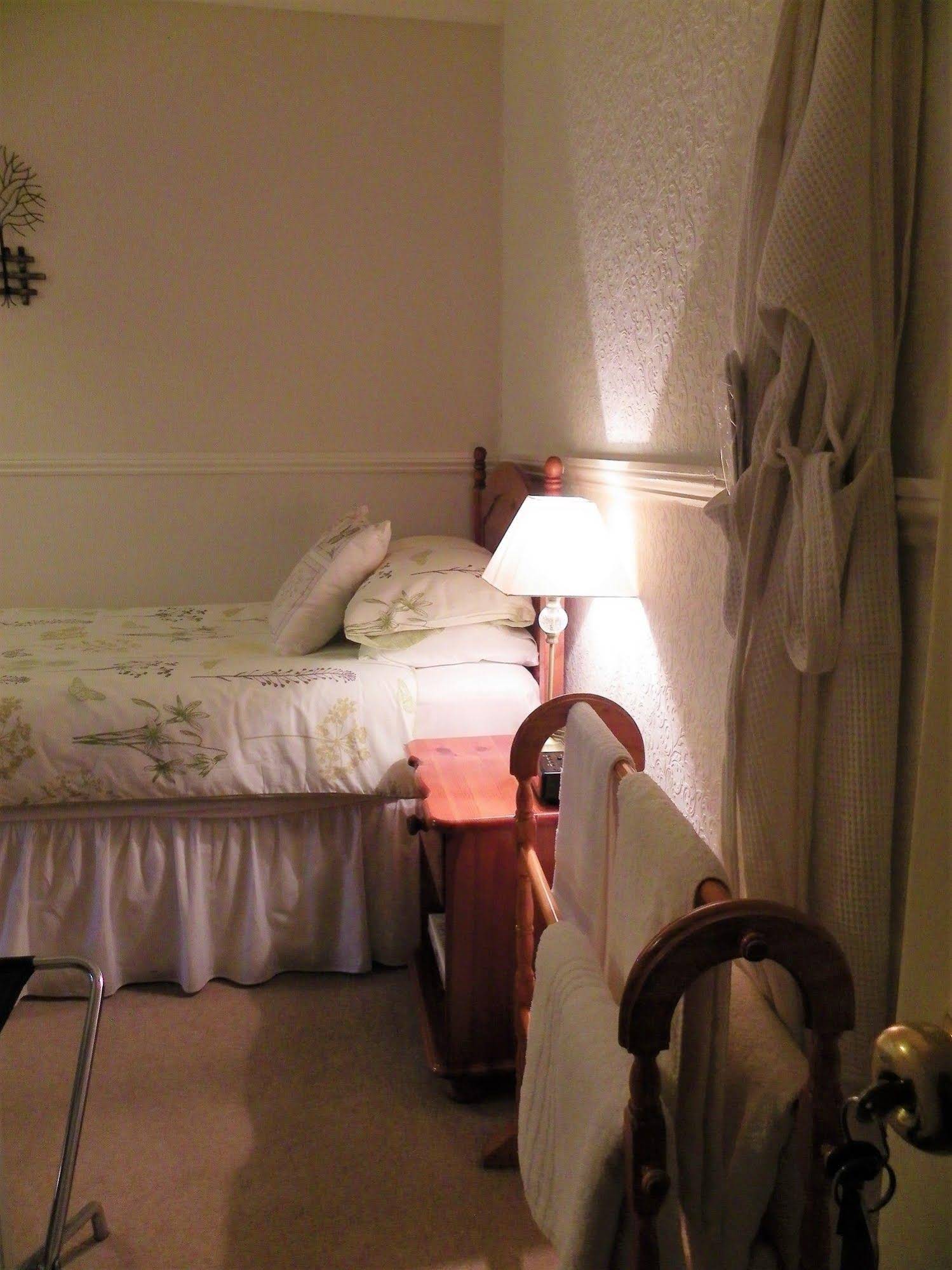 Maison Dieu Guest House