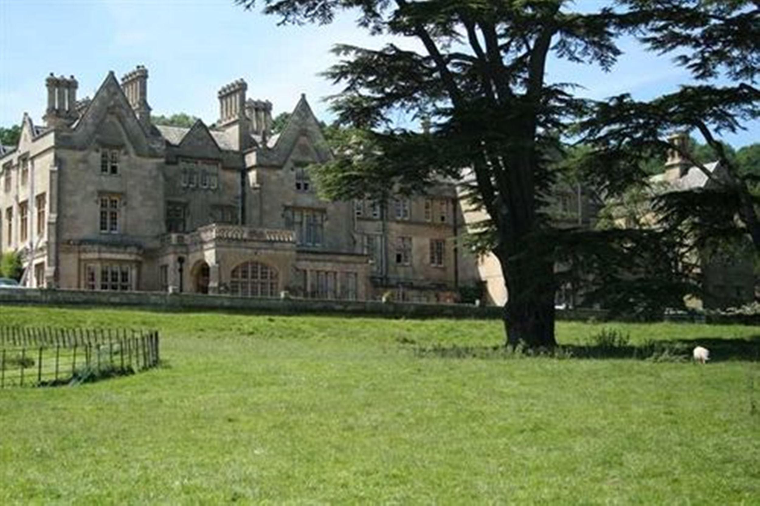 Dumbleton Hall Hotel