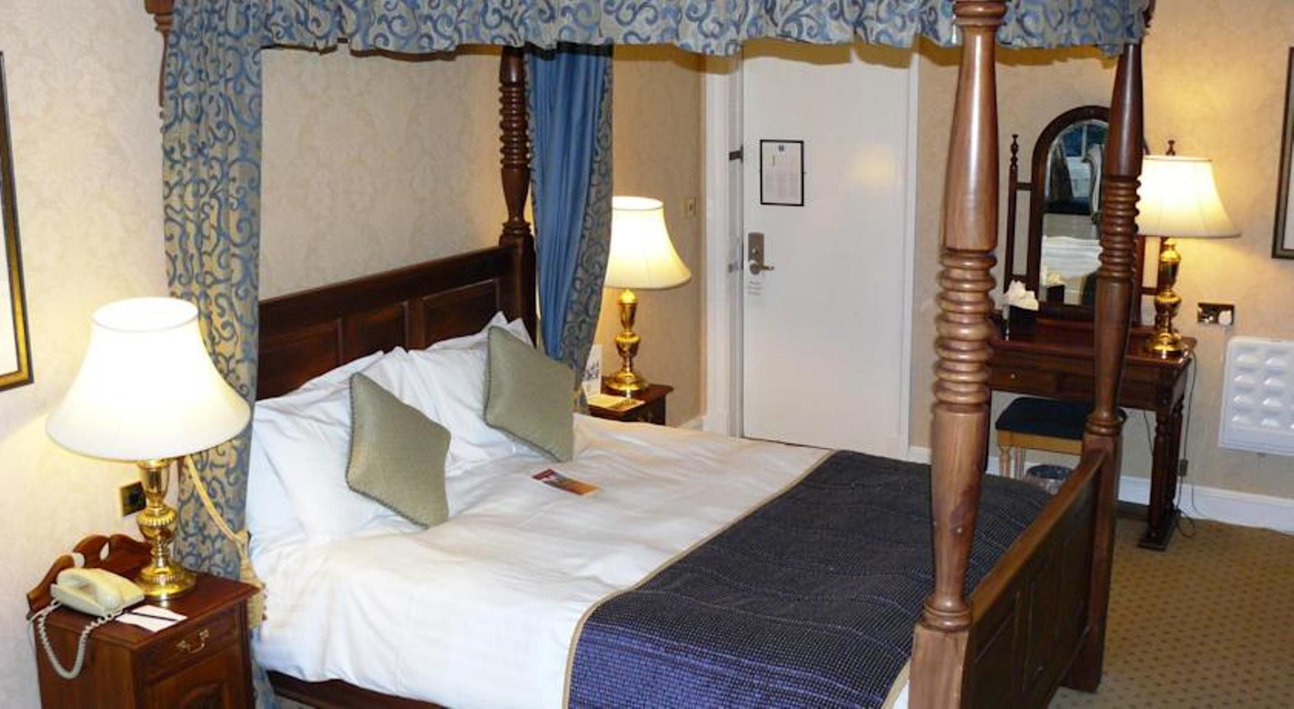 Dumbleton Hall Hotel