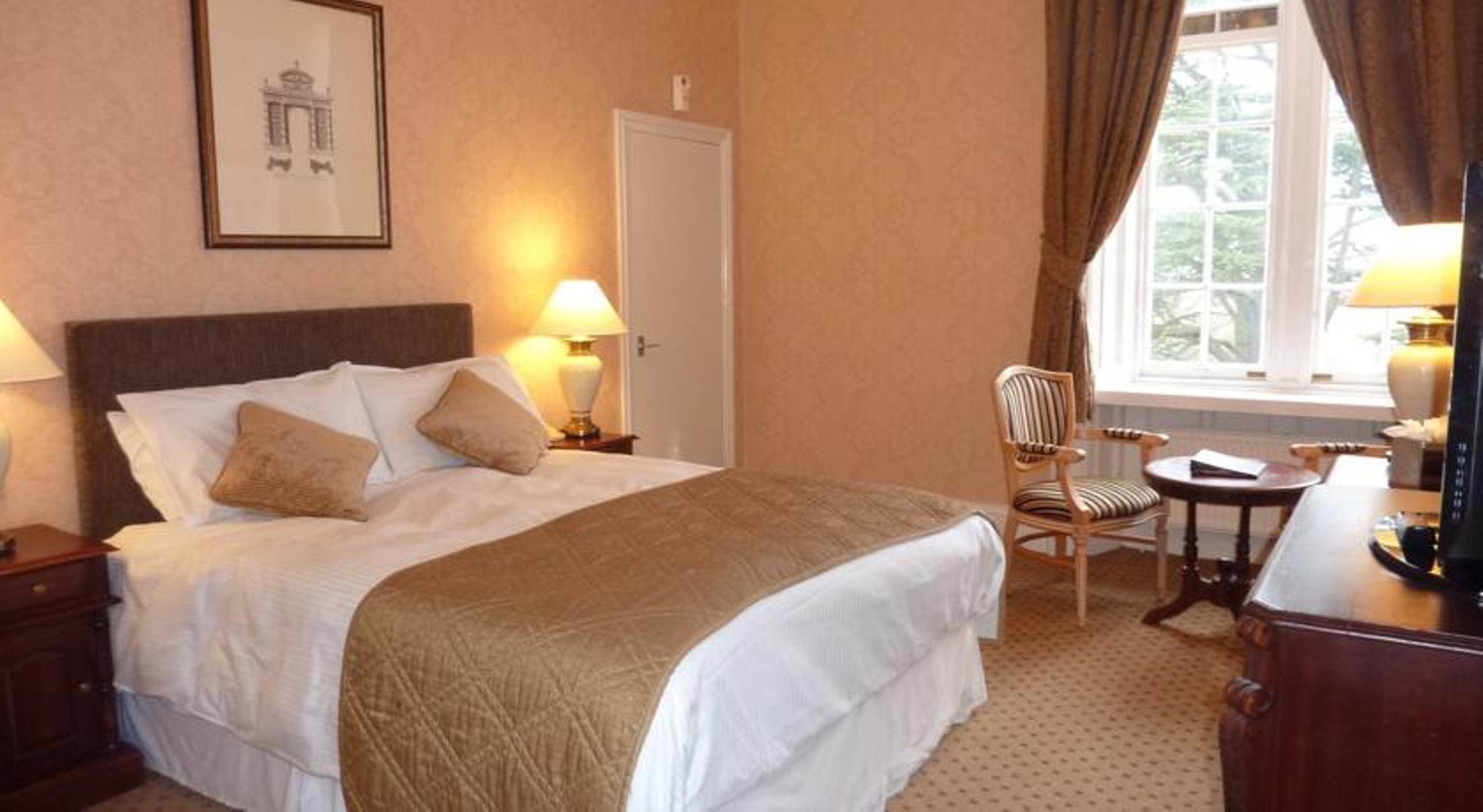 Dumbleton Hall Hotel