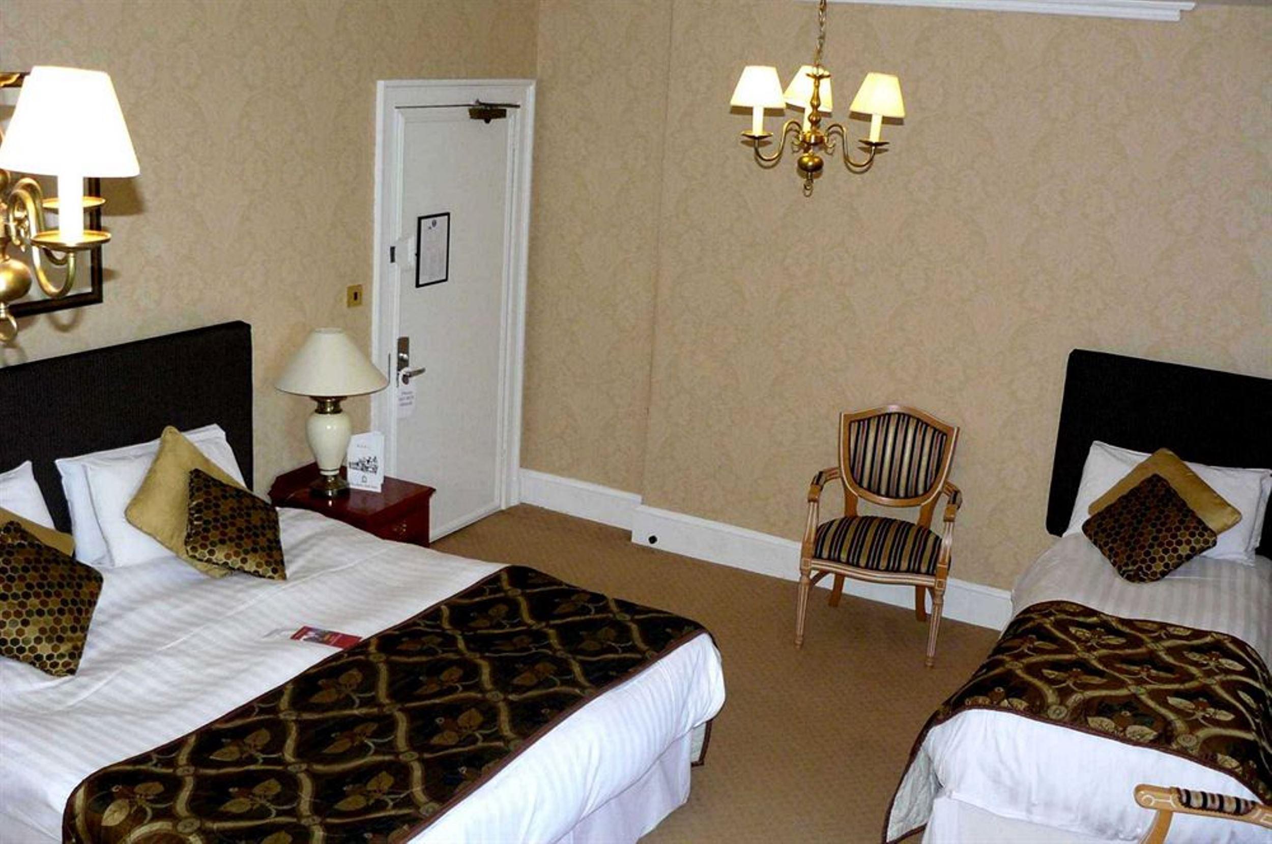 Dumbleton Hall Hotel