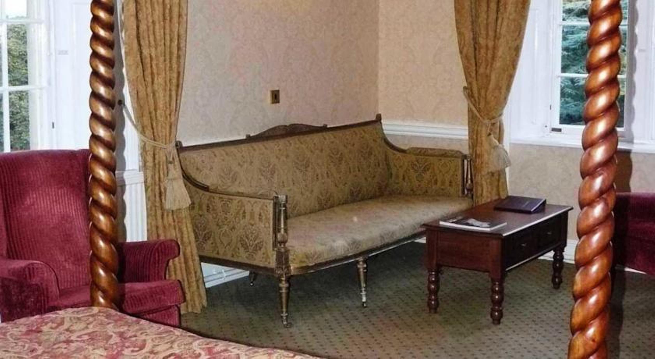 Dumbleton Hall Hotel