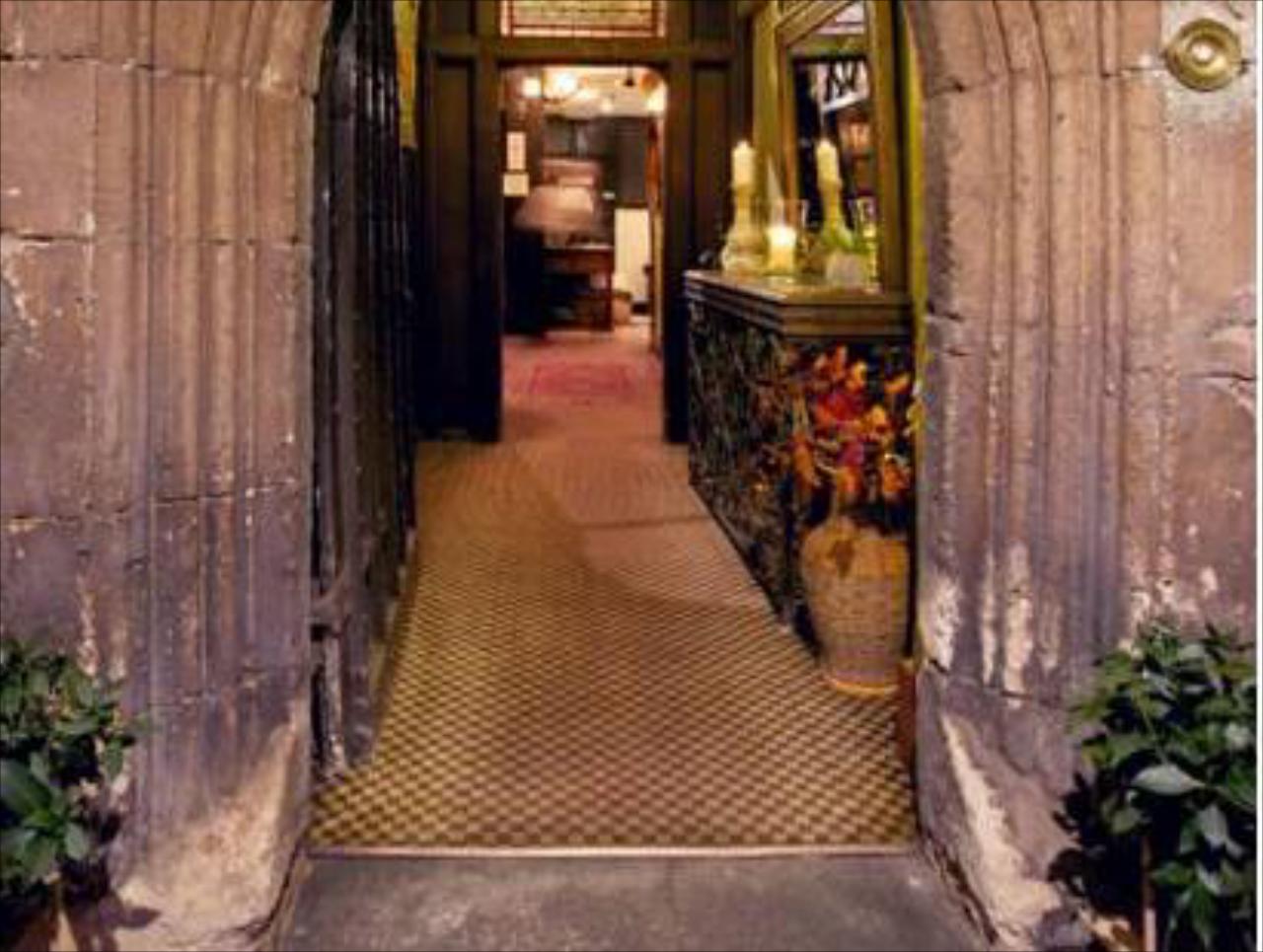The Luttrell Arms Hotel