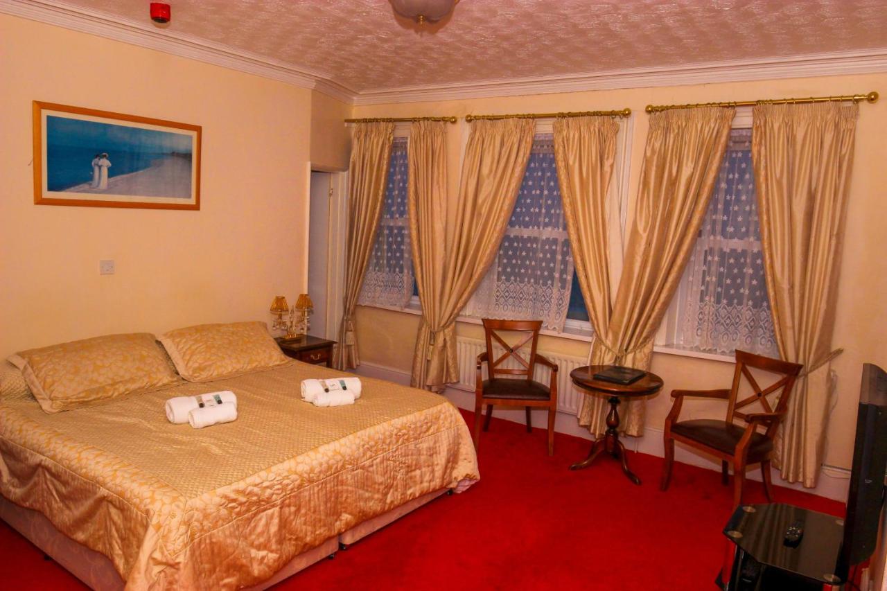 Albany Lions Hotel