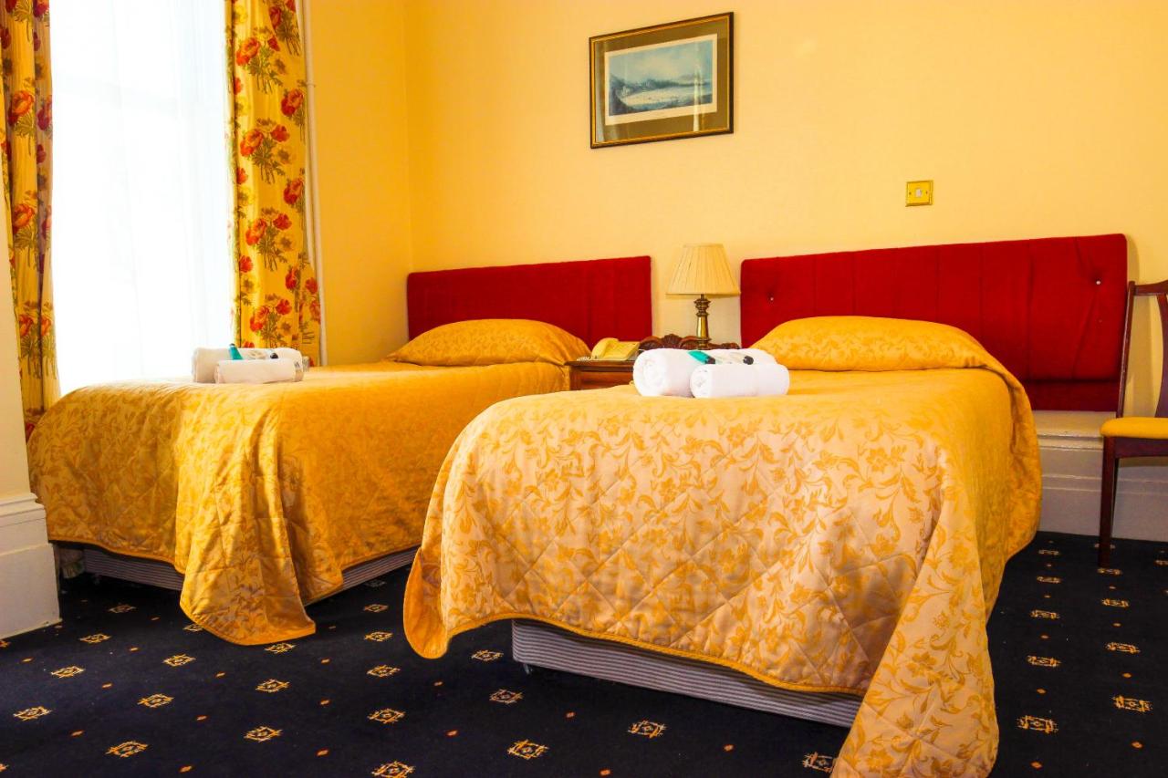 Albany Lions Hotel