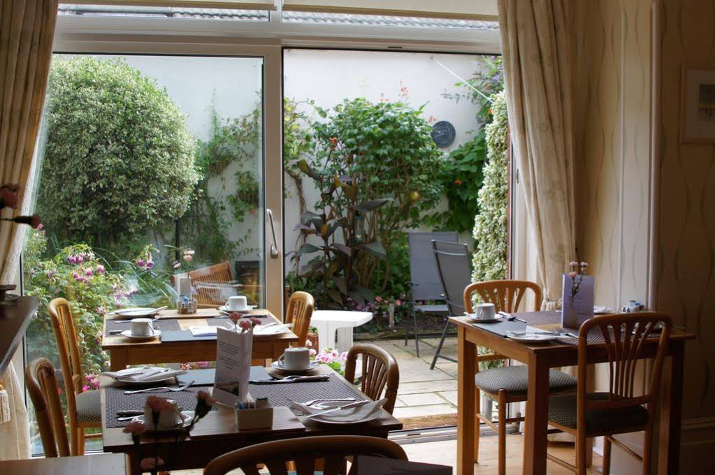 Southcroft Hotel - Guest House