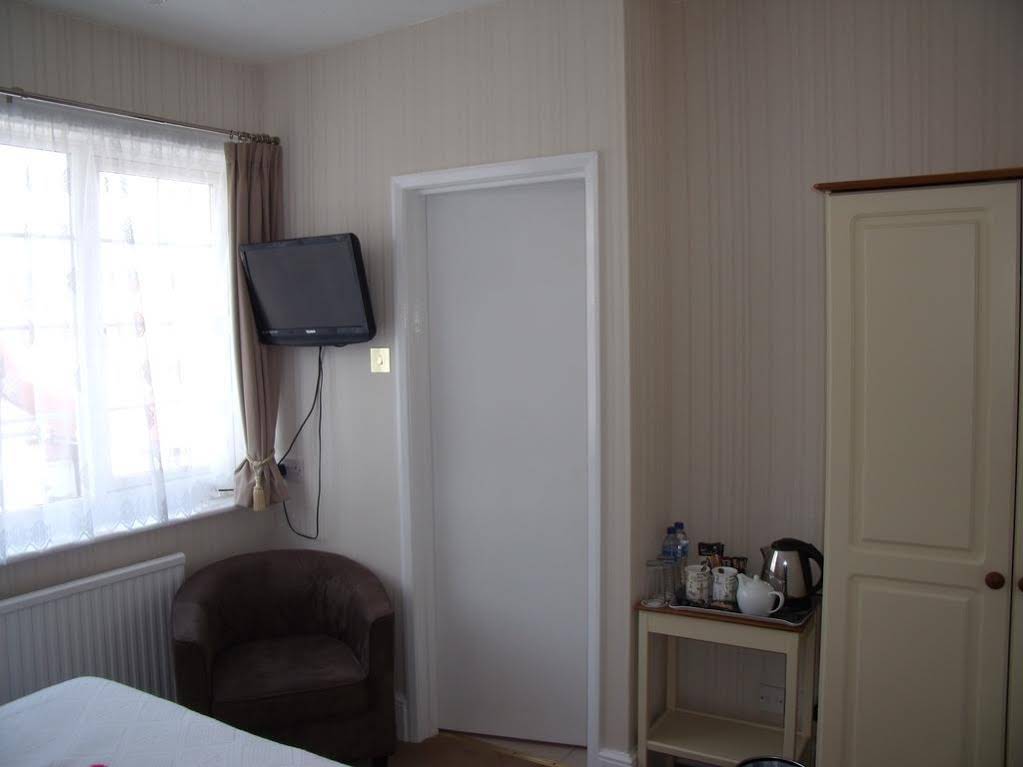 Southcroft Hotel - Guest House