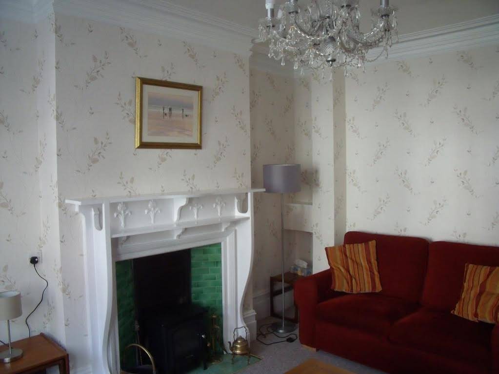Southcroft Hotel - Guest House