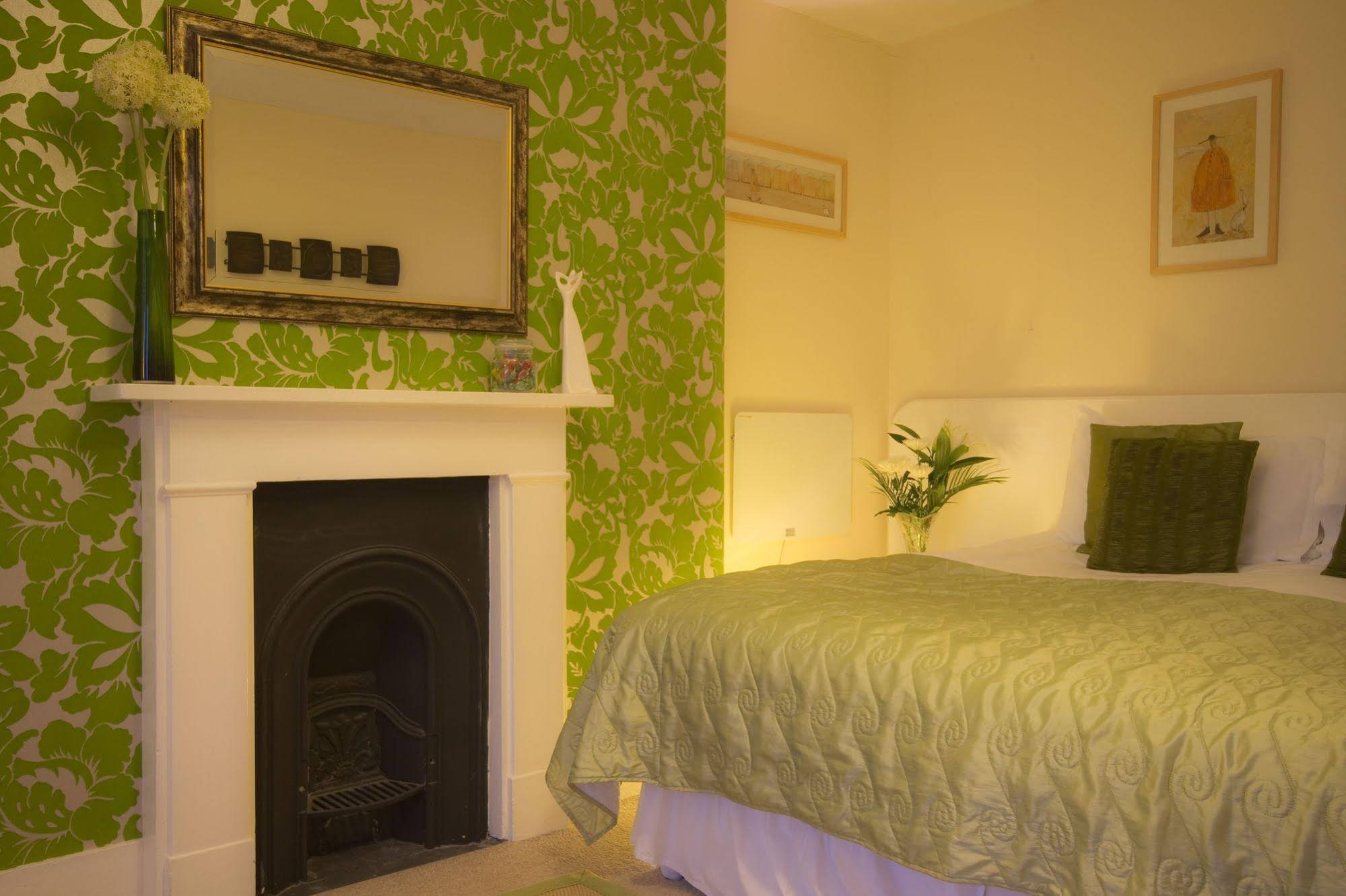 The Guesthouse East