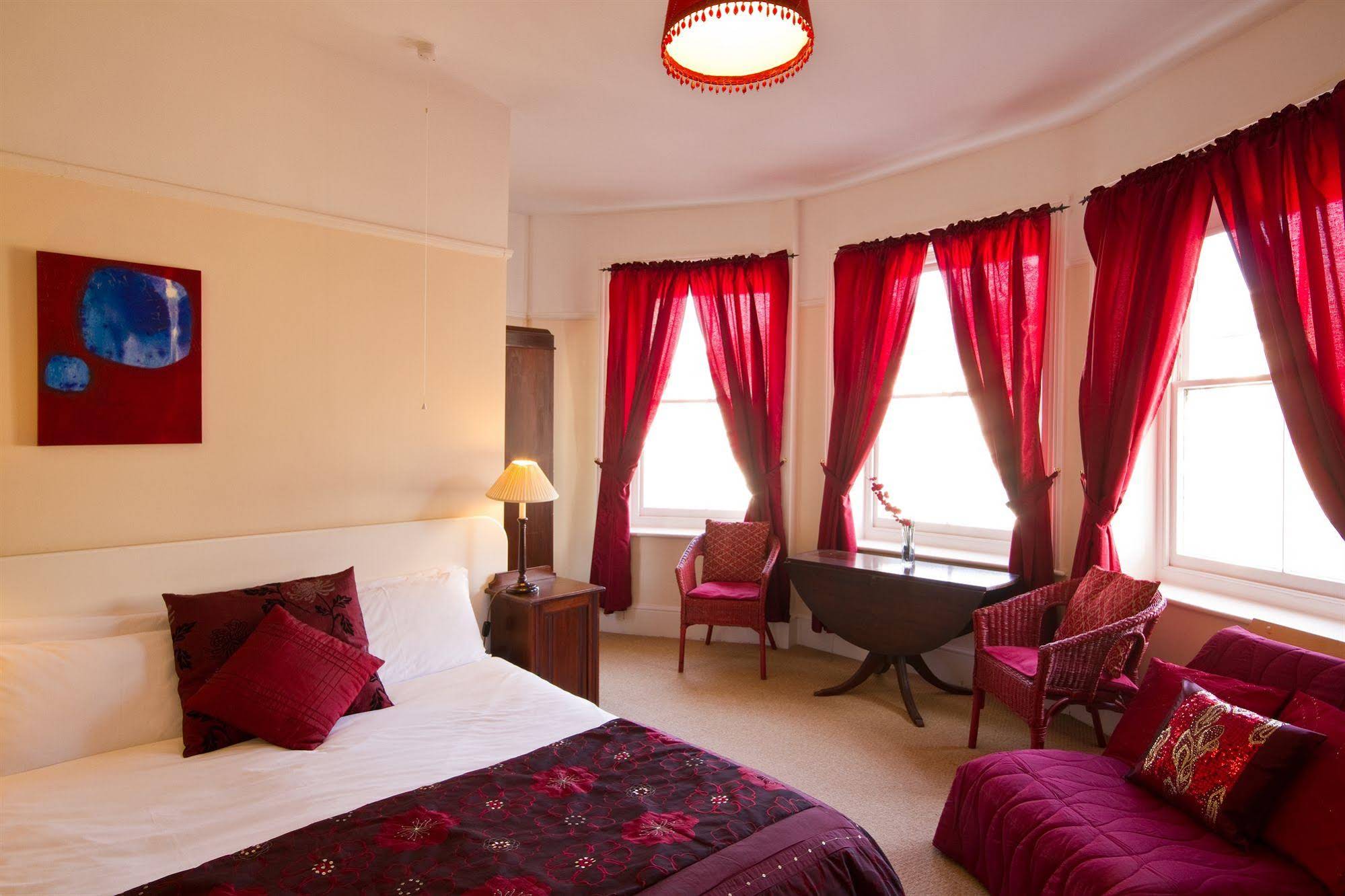 The Guesthouse East
