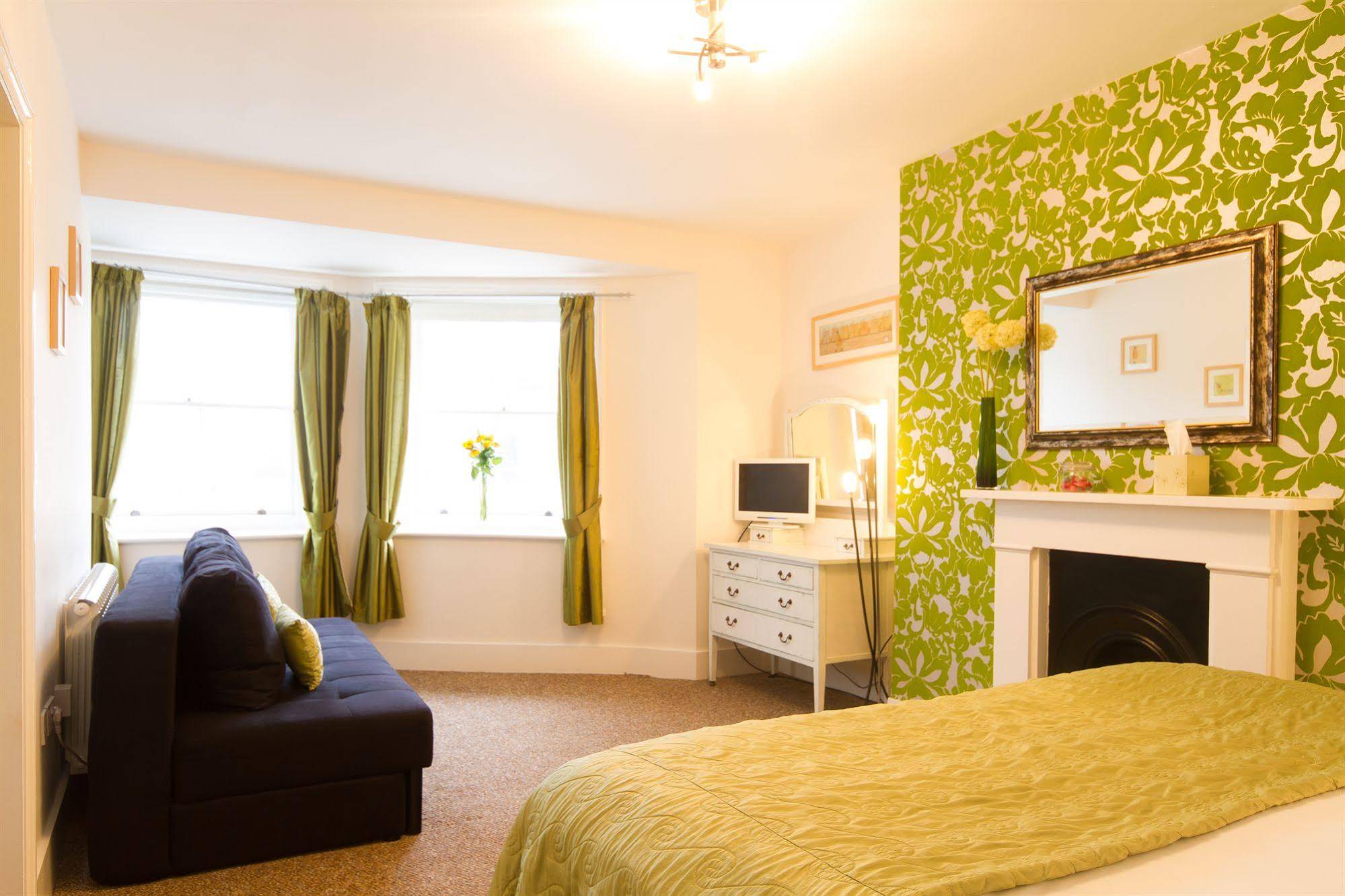 The Guesthouse East