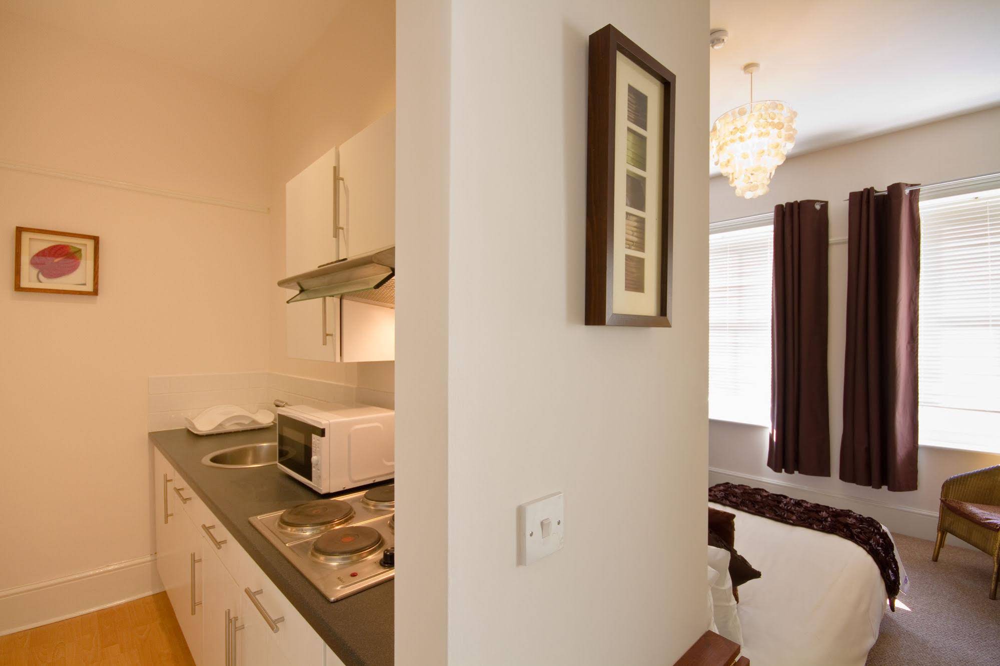 The Guesthouse East