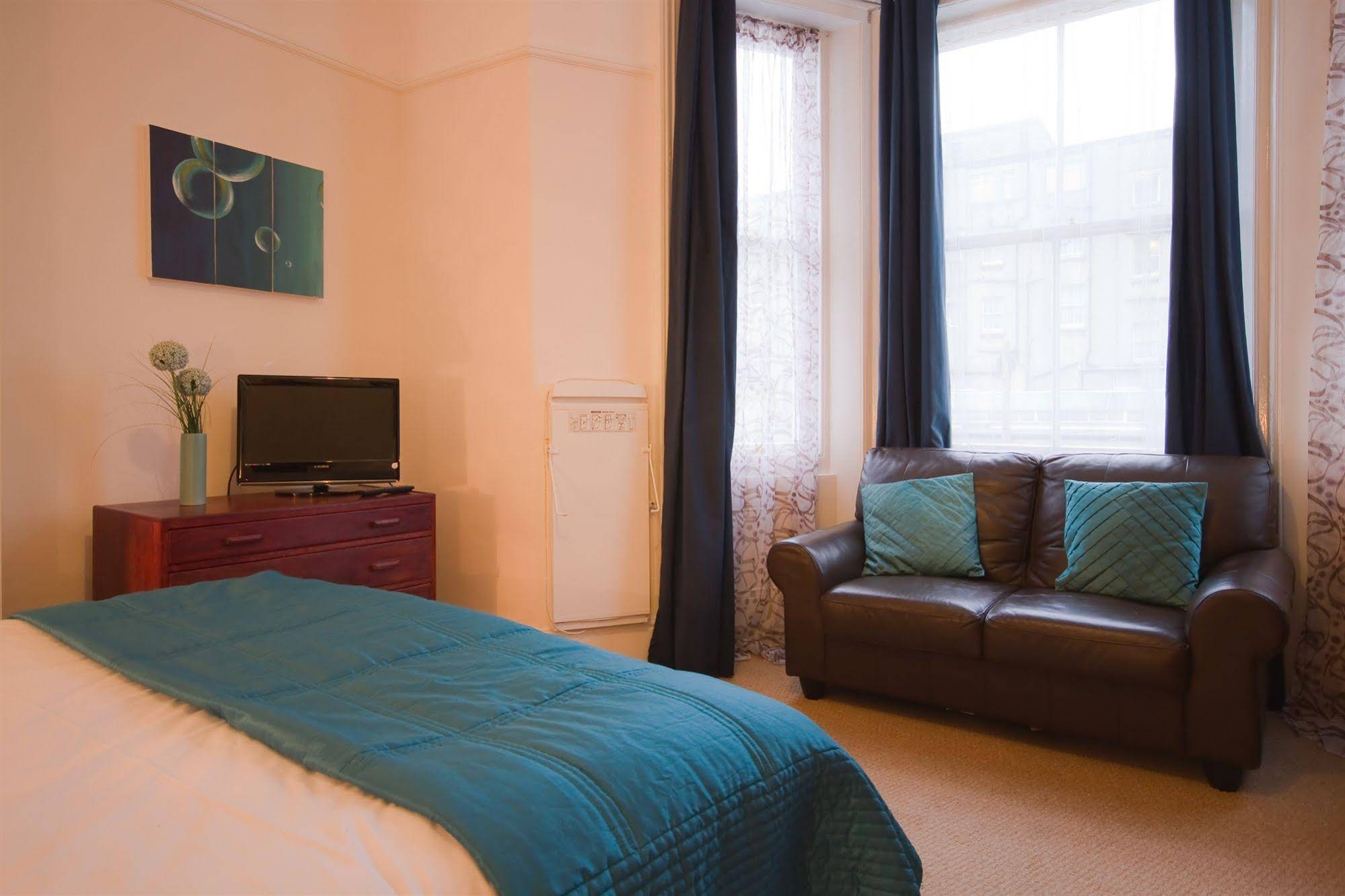 The Guesthouse East