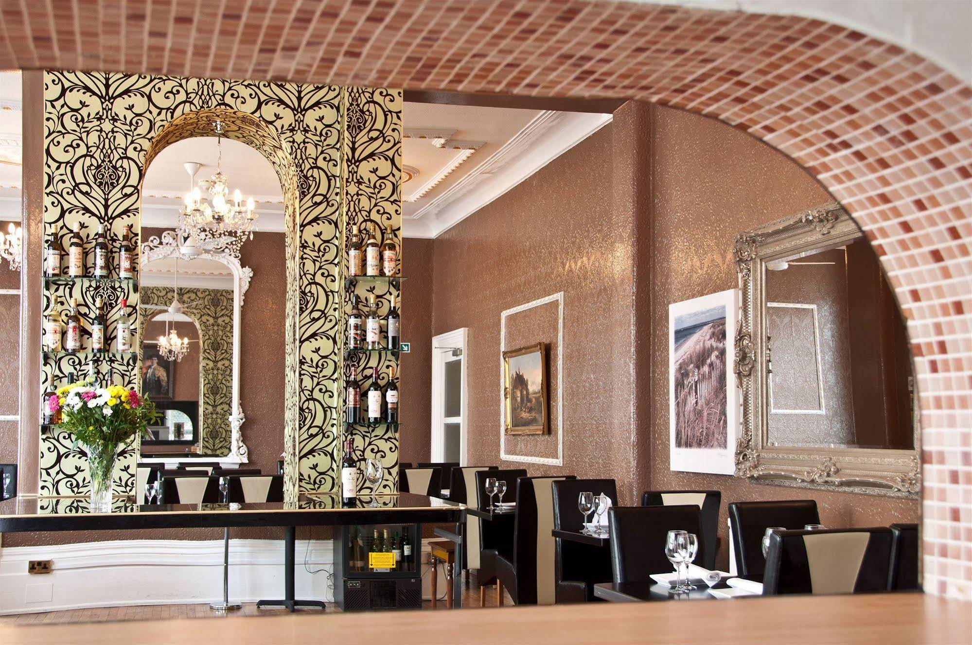 Vernon House Hotel - Hotel