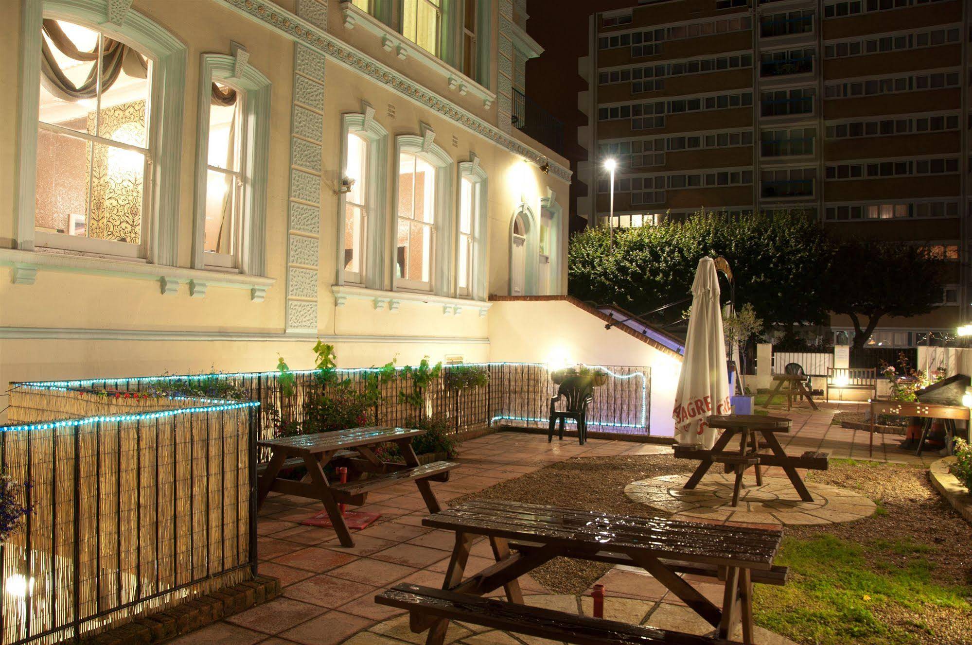 Vernon House Hotel - Hotel