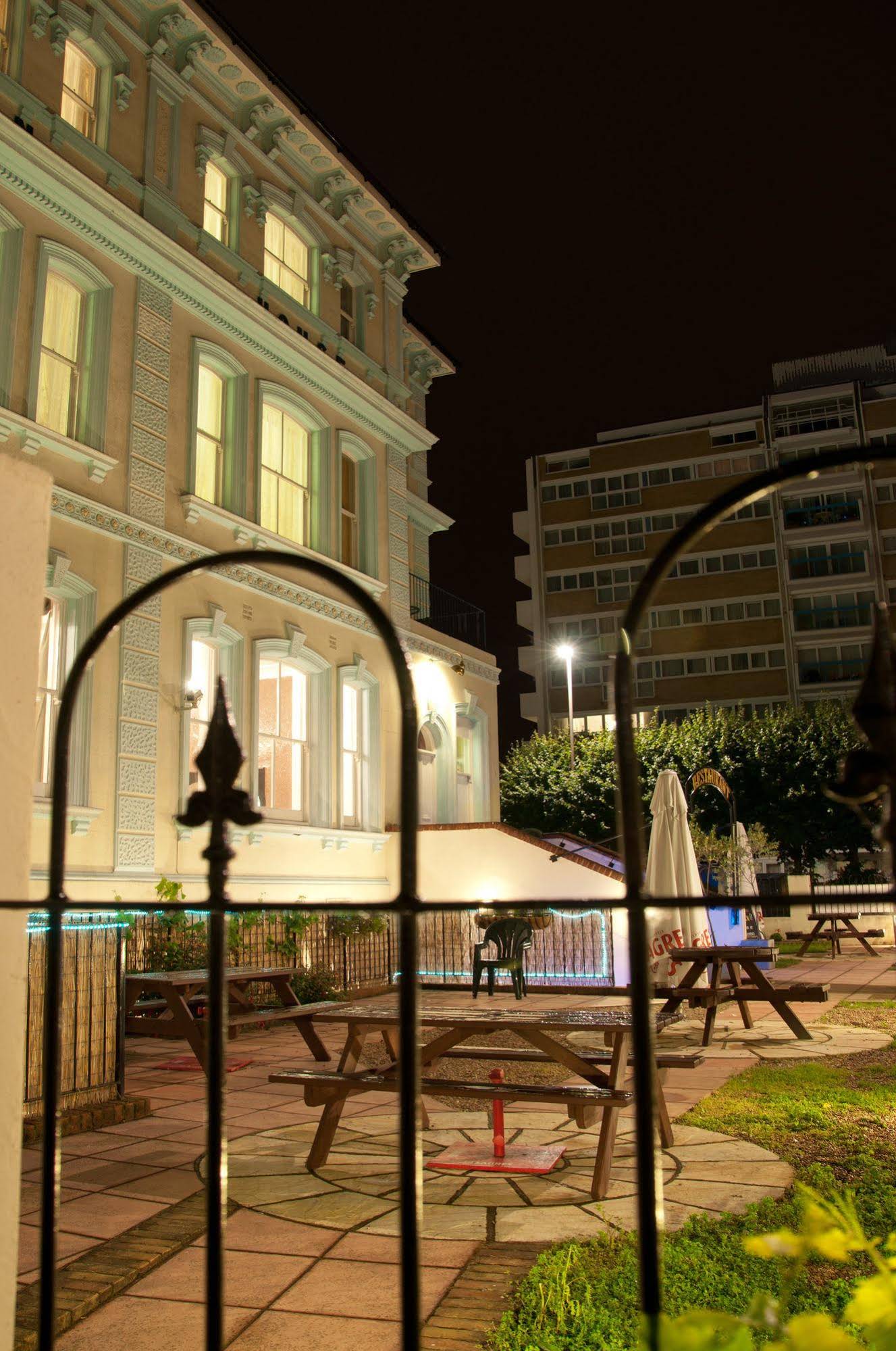 Vernon House Hotel - Hotel